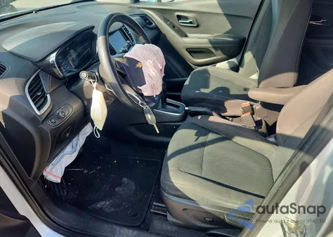 2020 Chevrolet Trax Ls z USA, uszkodzony, nr VIN 3GNCJKSB3LL300165